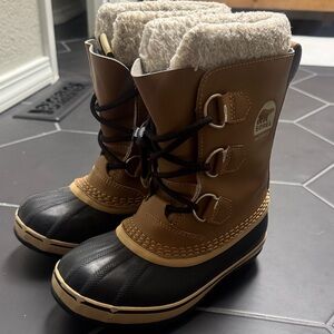 Sorel Black and Brown Waterproof Boots